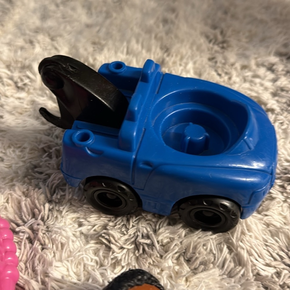 Y2K playschool little people all pieces included Colorful Kids Toy Vehicle Set - Picture 7 of 17